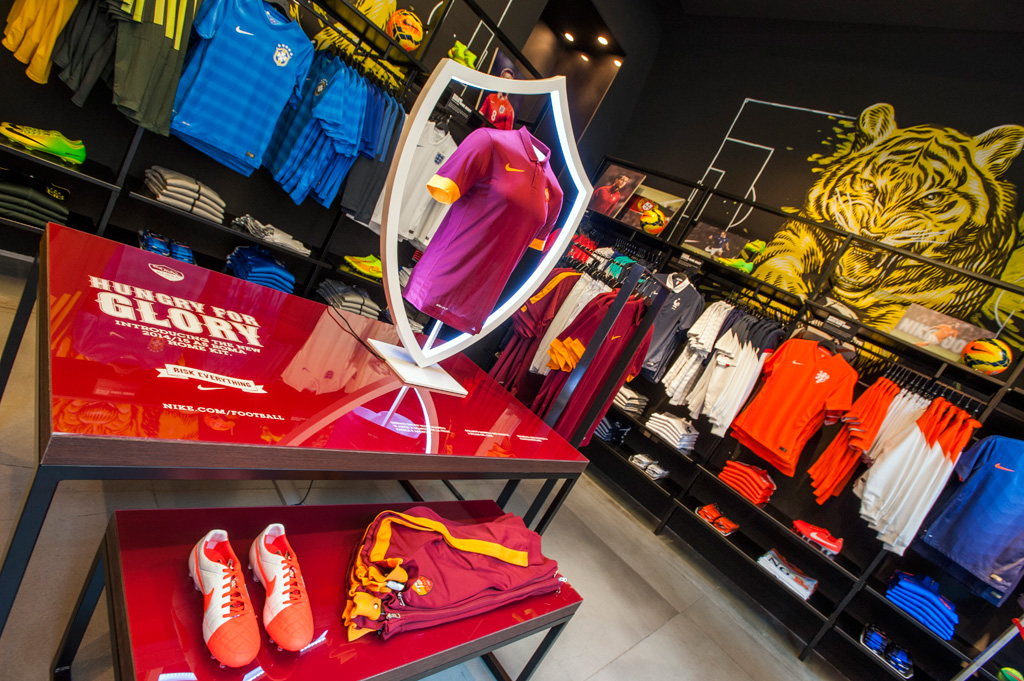 09_nike_store_roma