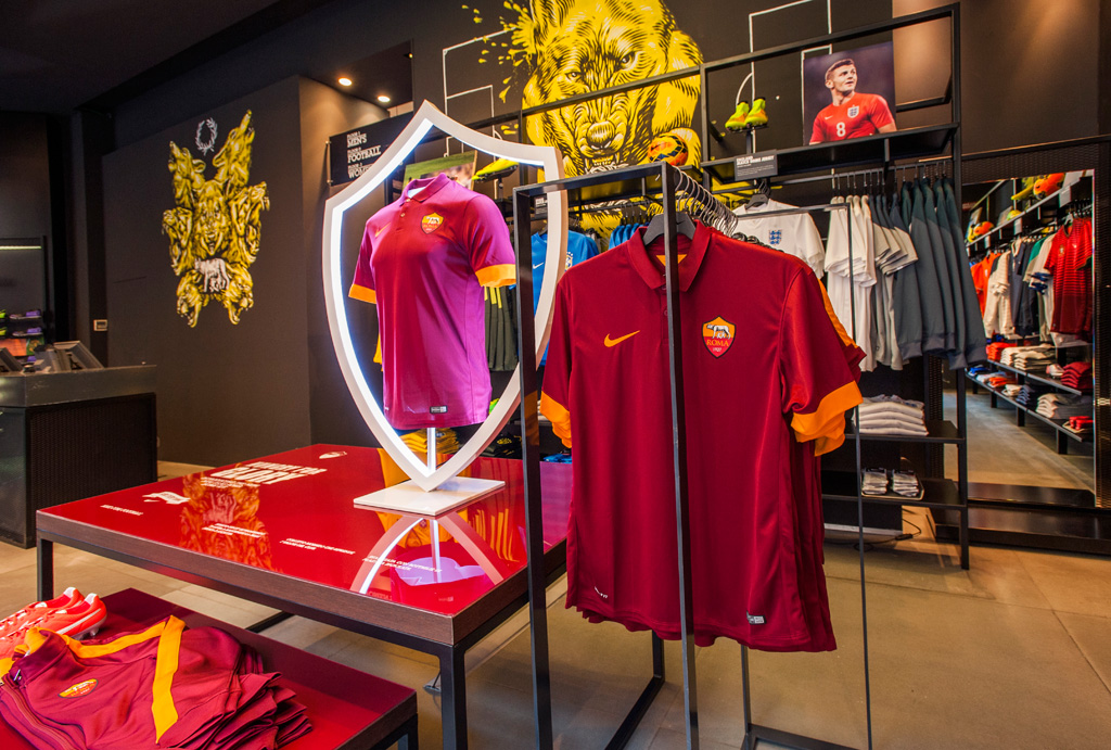 12_nike_store_roma